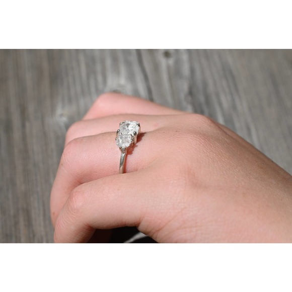 Engagement rings, raw diamond ring, raw stone ring, alternative engageme… - Picture 5 of 6